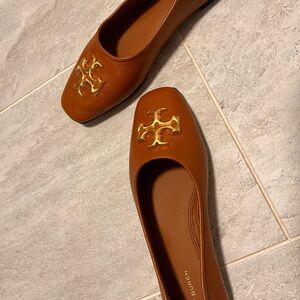 Tory Burch flats, excellent condition, super clean!
